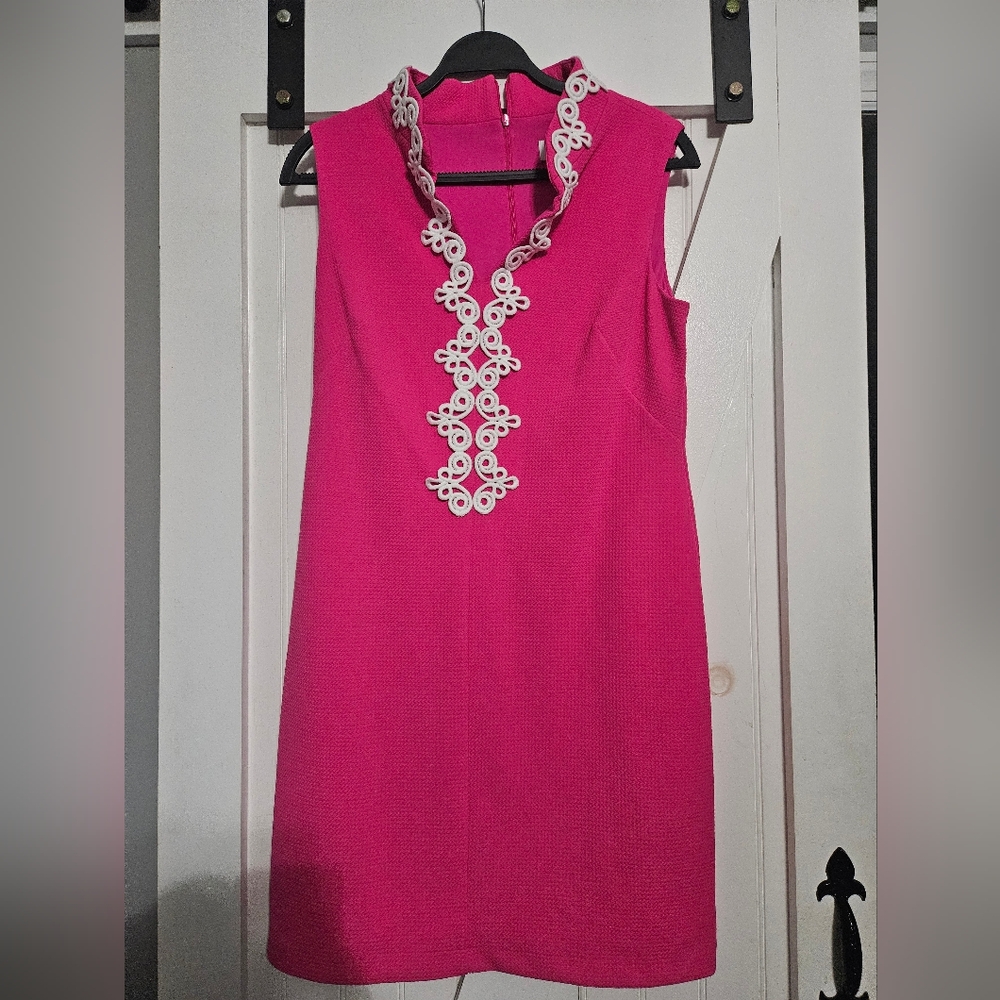 Elle dress, size medium, new/without tags